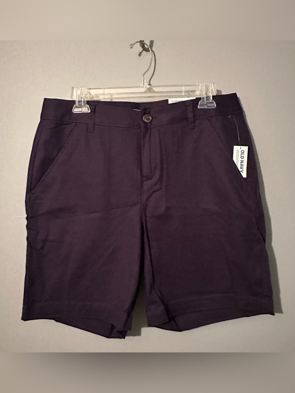 NWT Old Navy Women’s Navy Blue High-rise 7” Inseam Flat-Front Chino Shorts